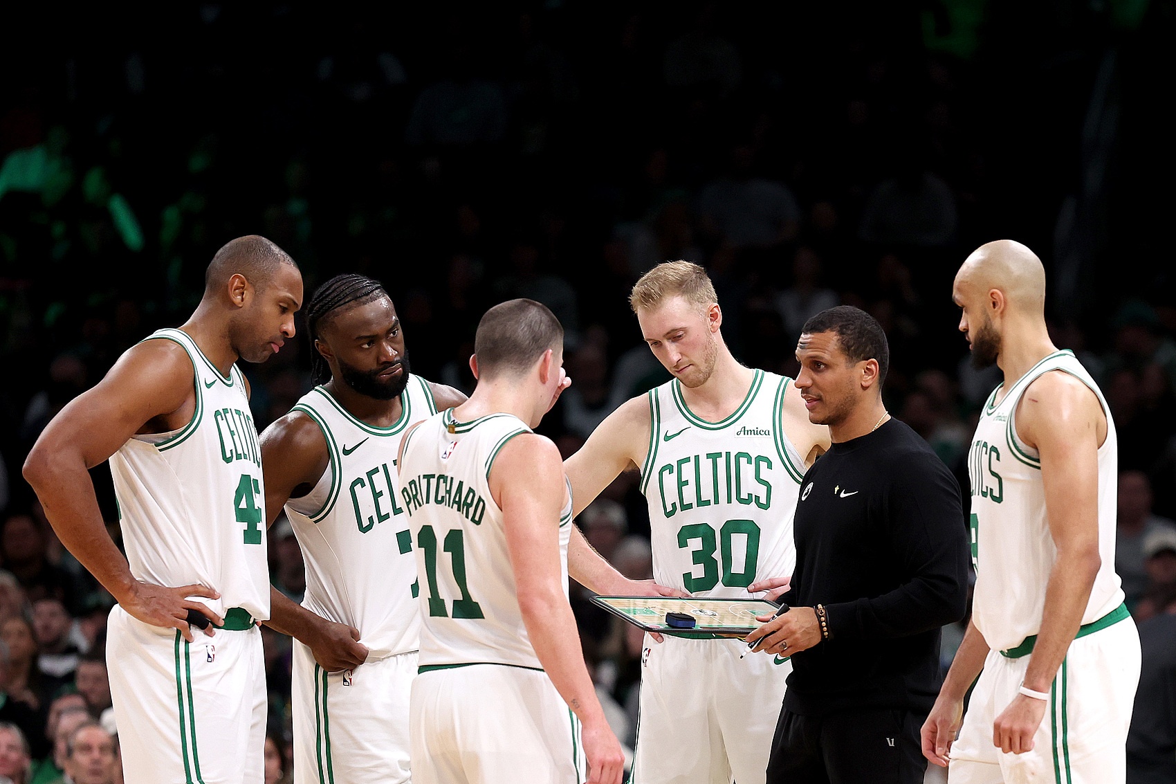  离谱☘️绿军首节出手22次三分NBA历史第2高 第1的也是本赛季自己